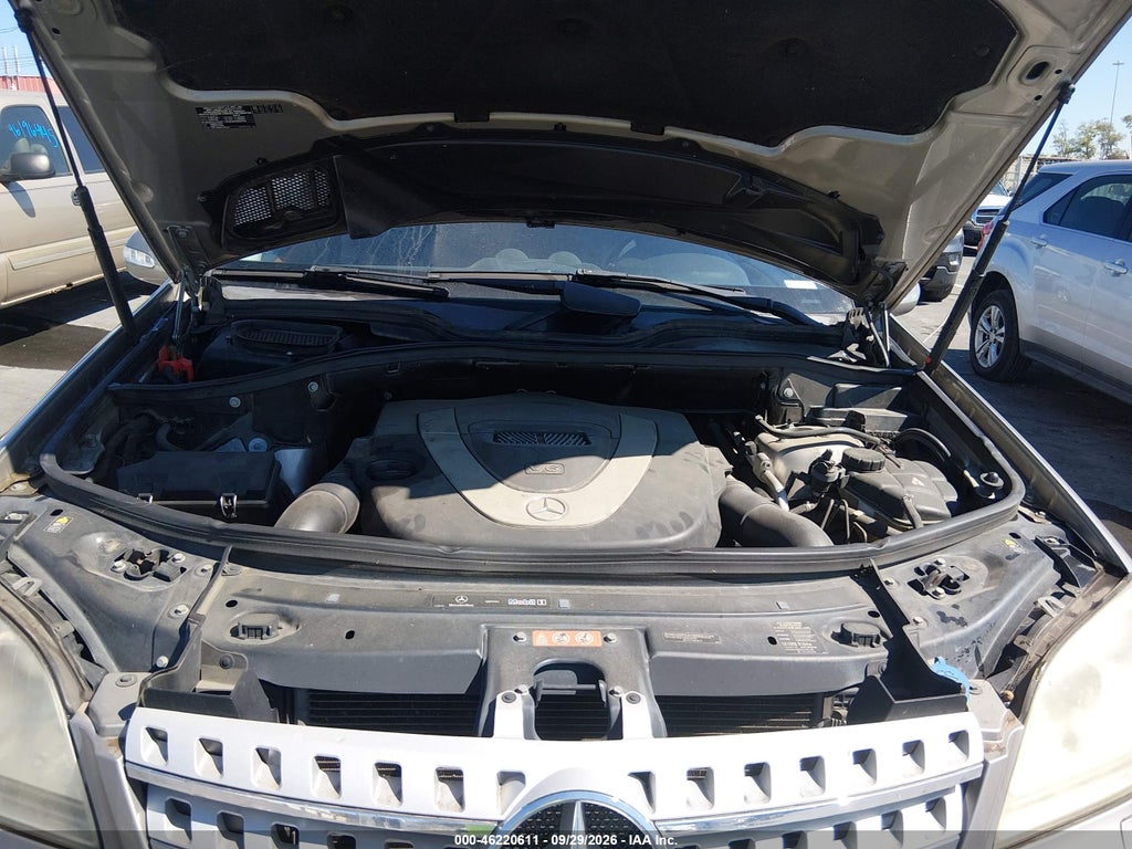 2008 Mercedes-Benz ML 350 4MATIC photo 10