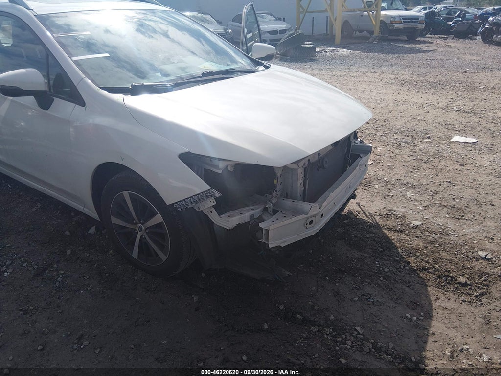 2023 Subaru Impreza Premium 5-Door photo 6