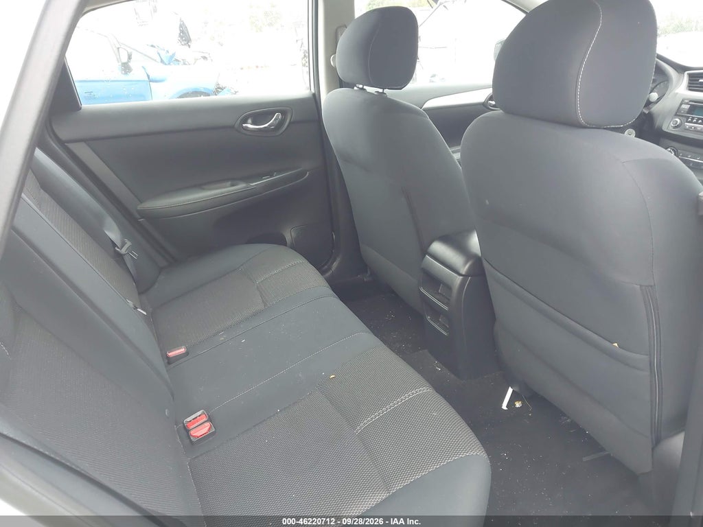 2017 Nissan Sentra S photo 8