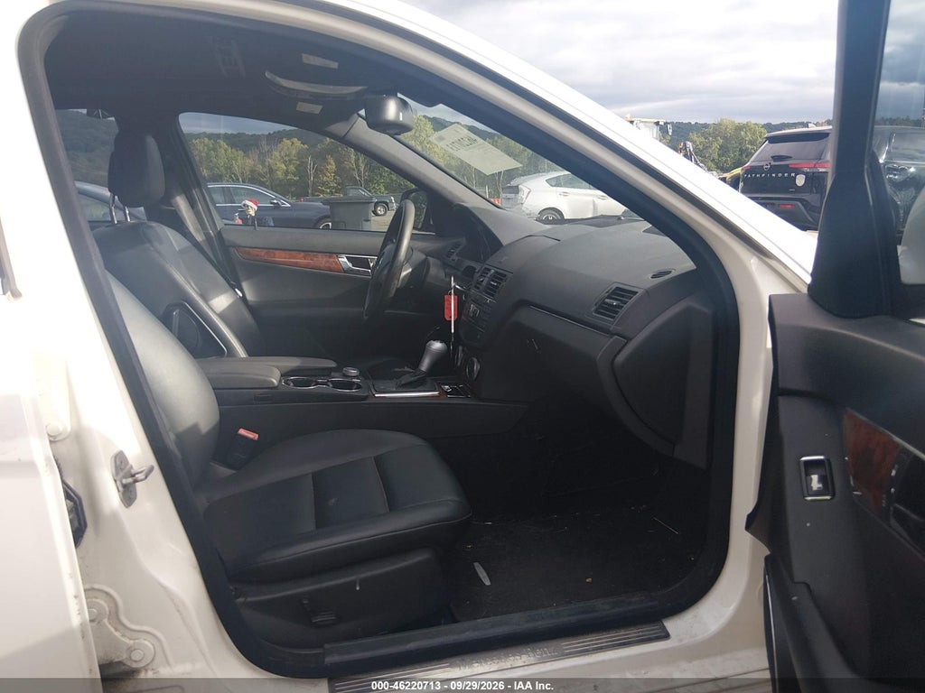 2009 Mercedes-Benz C 300 Luxury 4MATIC/Sport 4MATIC photo 5