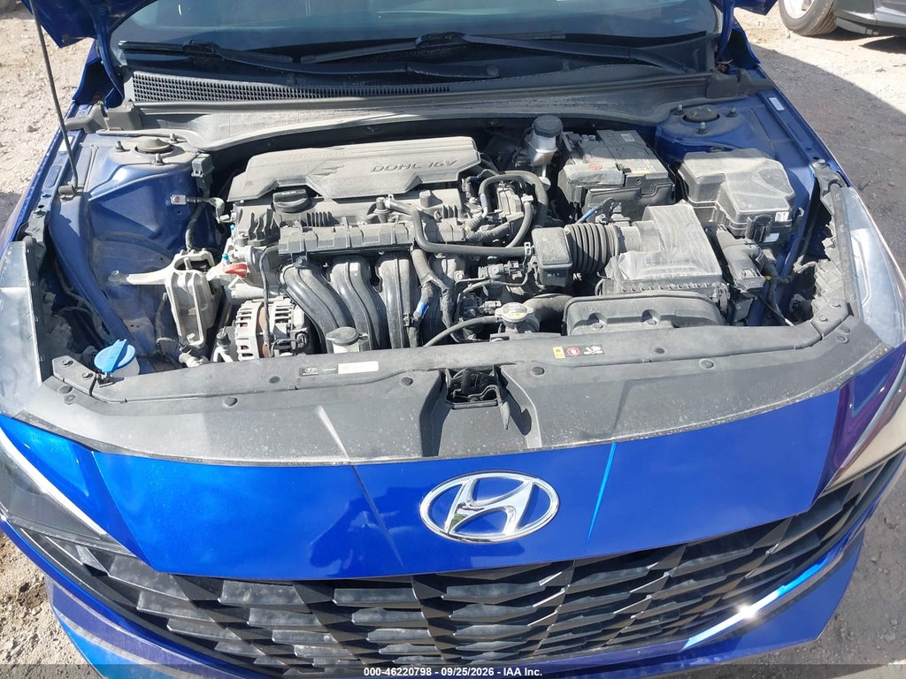 2023 Hyundai Elantra SEL photo 10