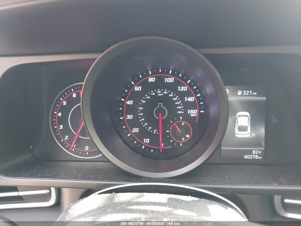 2023 Hyundai Elantra SEL photo 7