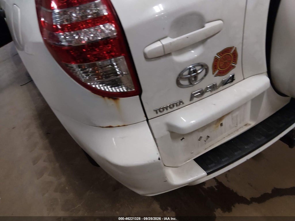 2010 Toyota RAV4 photo 6