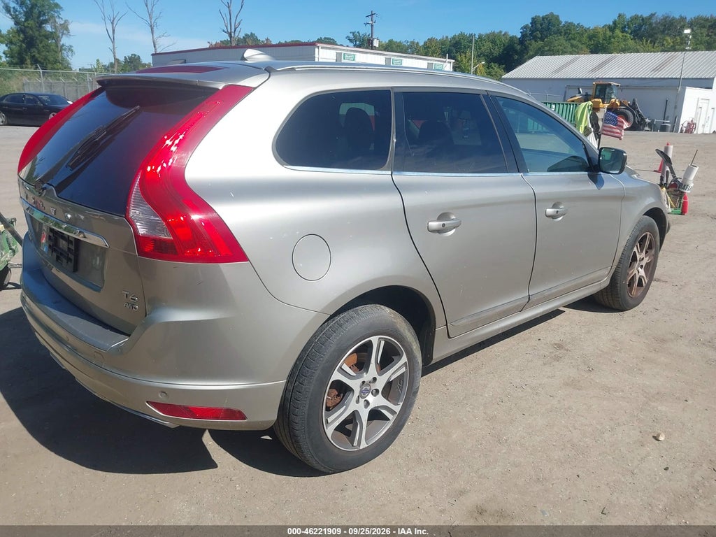 2014 Volvo XC60 T6 Premier Plus photo 4