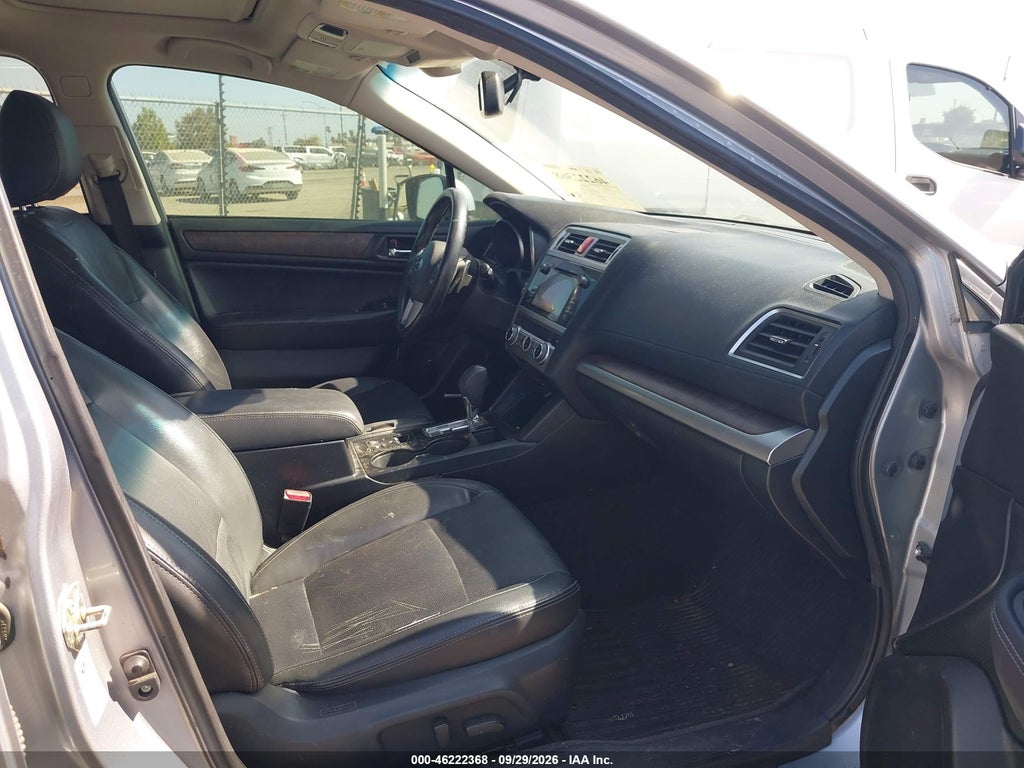2015 Subaru Outback 3.6R Limited photo 5