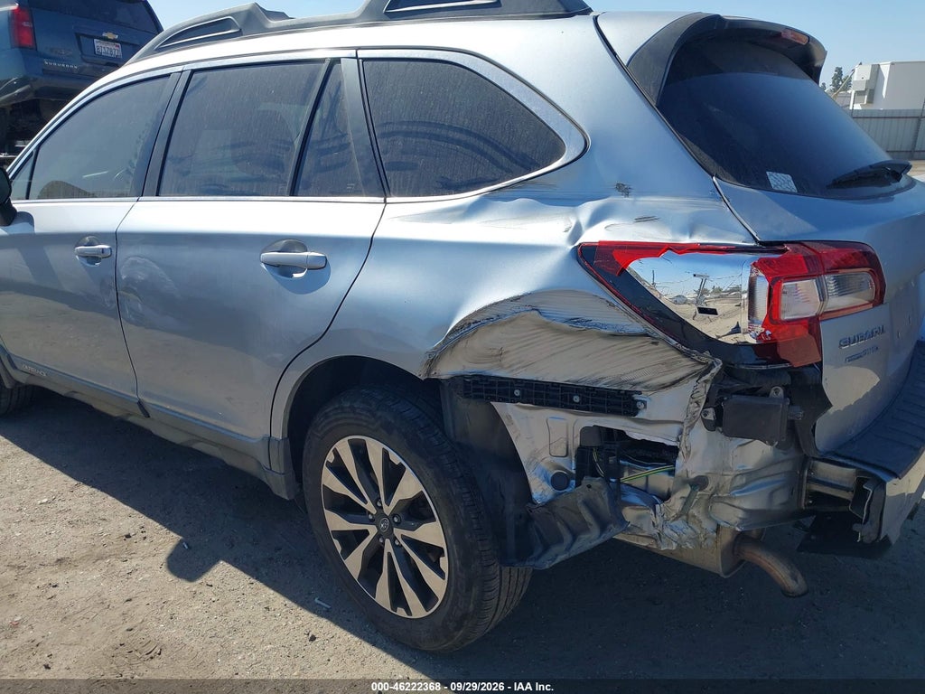 2015 Subaru Outback 3.6R Limited photo 6