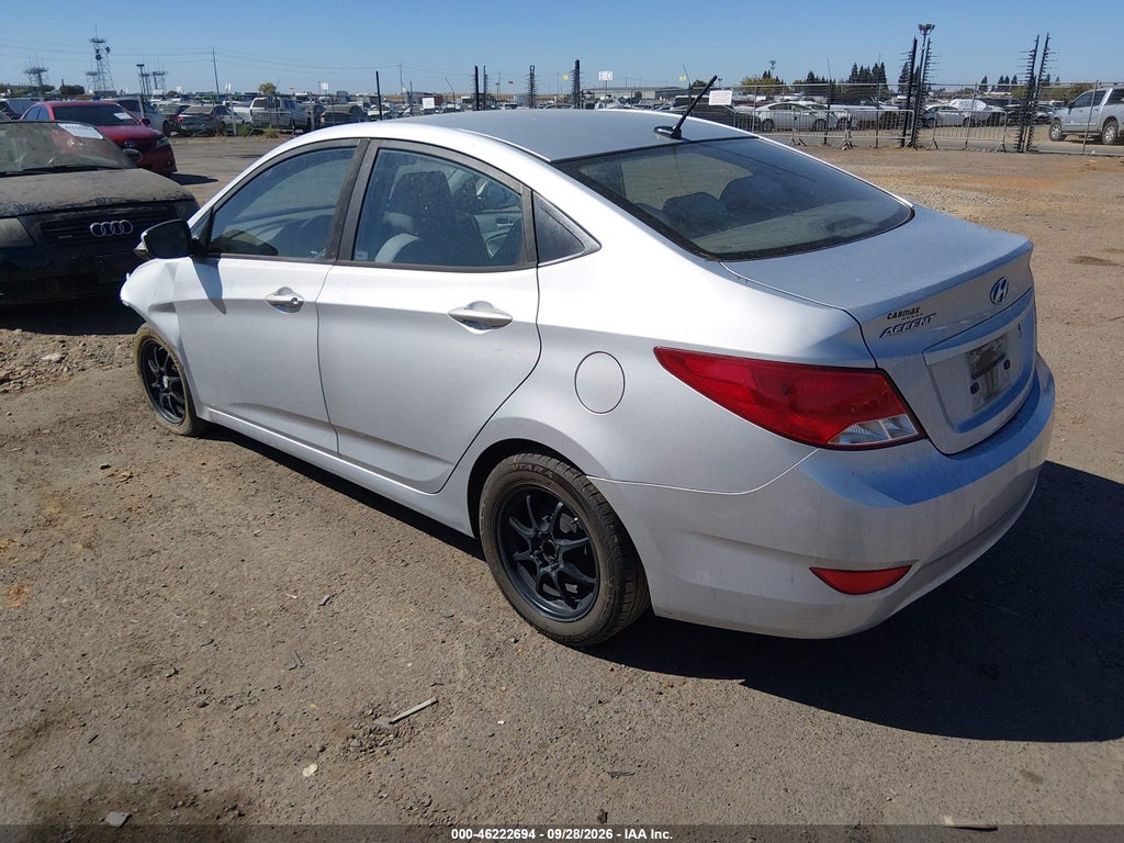 2016 Hyundai Accent SE photo 3