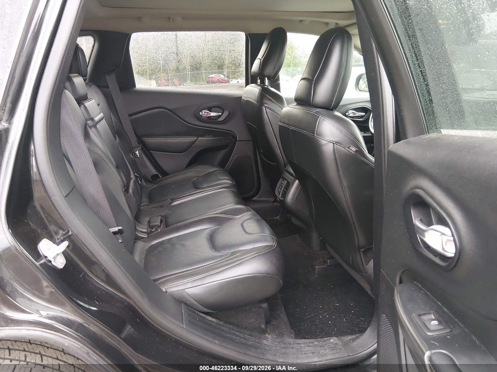 2015 Jeep Cherokee Limited photo 8