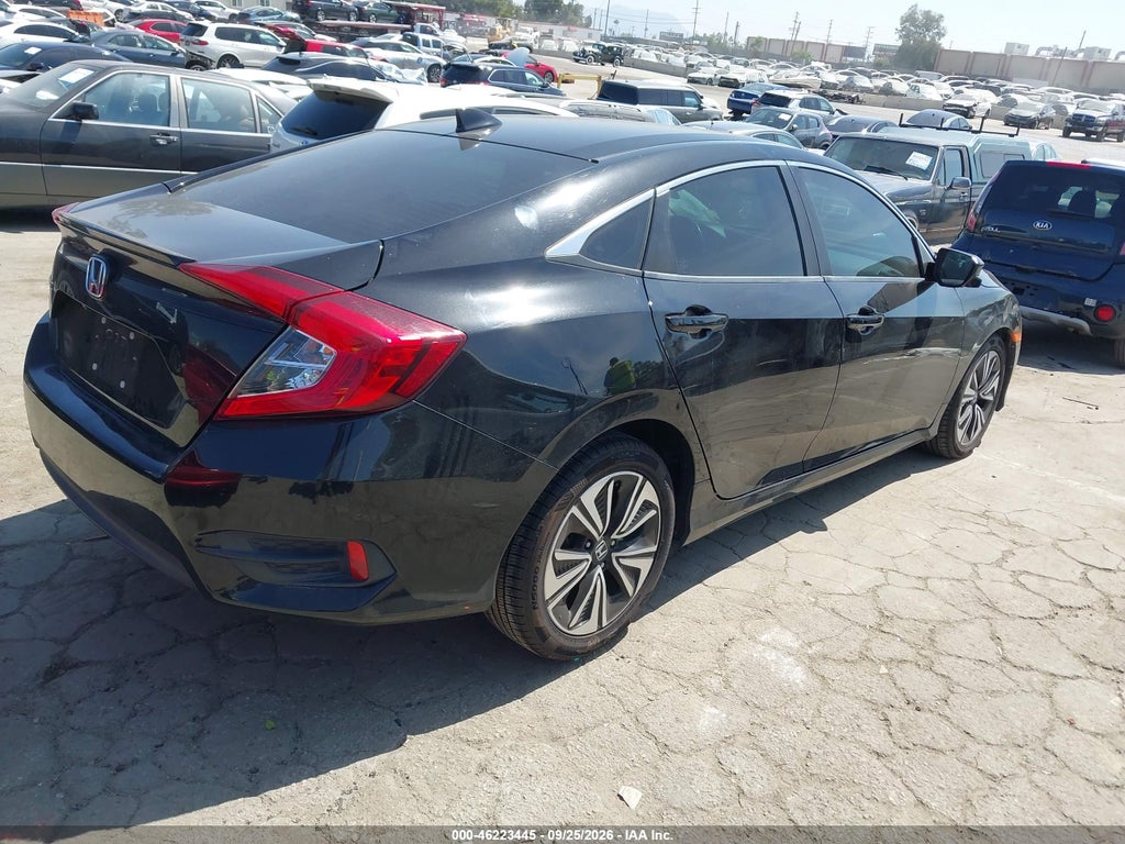 2017 Honda Civic EX-L photo 4