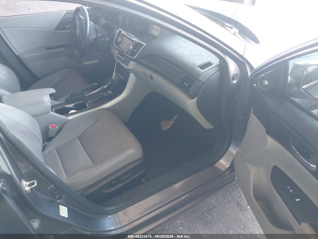 2015 Honda Accord EX-L V-6 photo 5