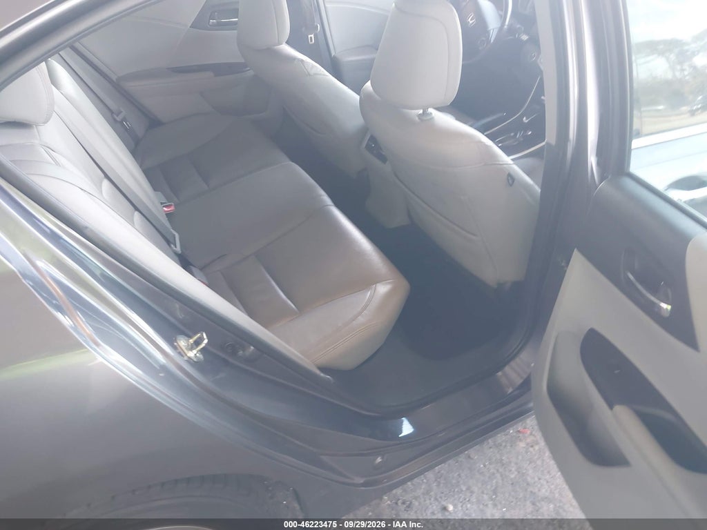 2015 Honda Accord EX-L V-6 photo 8