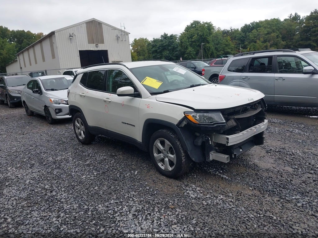 2017 Jeep New Compass Latitude 4X4 photo 1