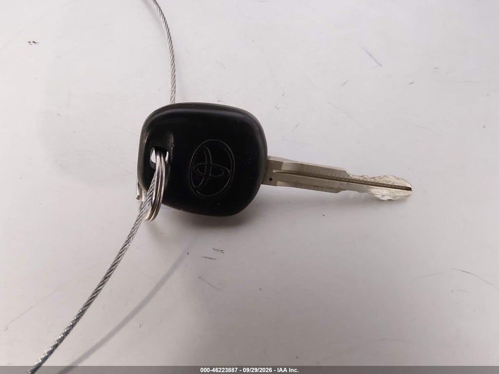 2009 Toyota Corolla LE photo 11