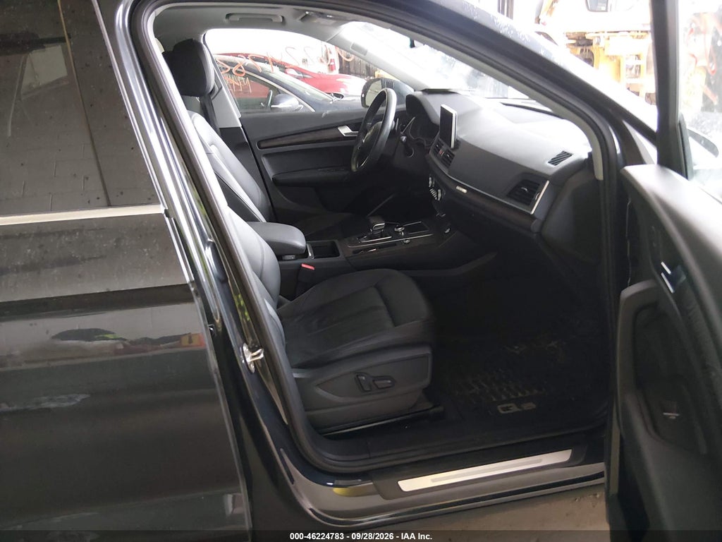2018 Audi Q5 2.0T Premium/2.0T Tech Premium photo 5