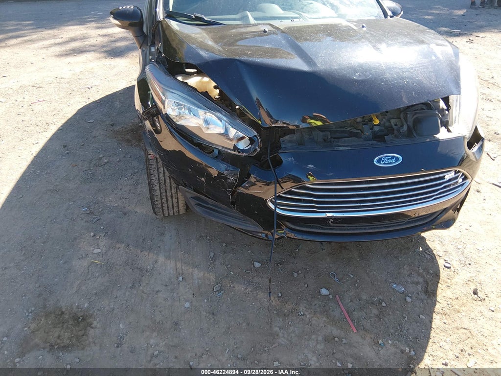 2016 Ford Fiesta SE photo 6