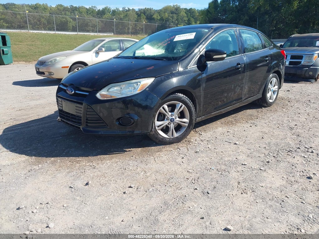 2014 Ford Focus SE photo 2
