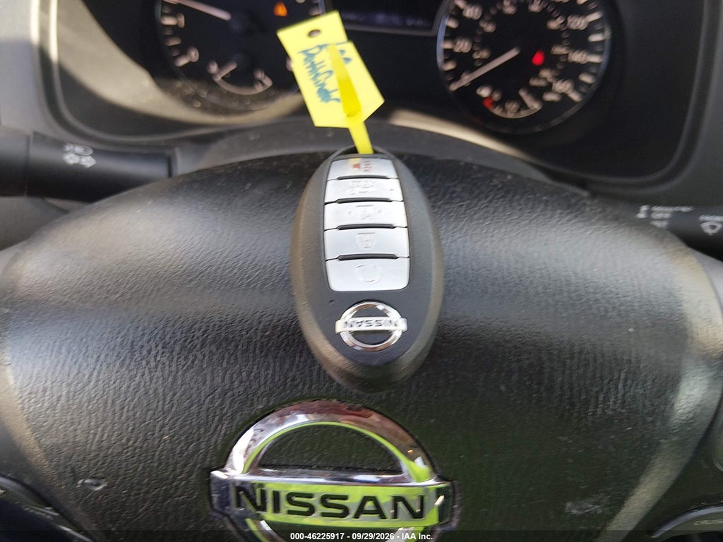 2019 Nissan Pathfinder SL photo 11
