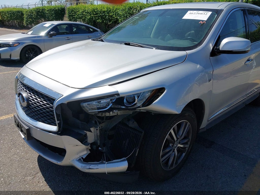 2018 Infiniti QX60 photo 6