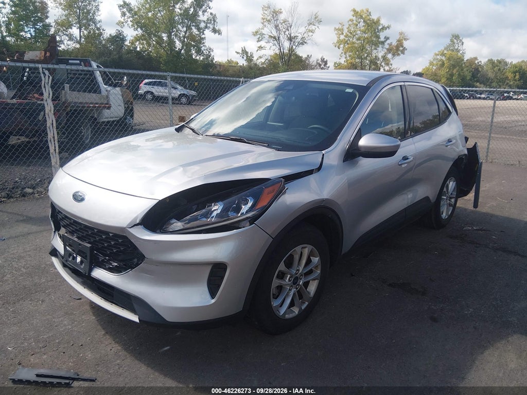 2020 Ford Escape SE photo 2