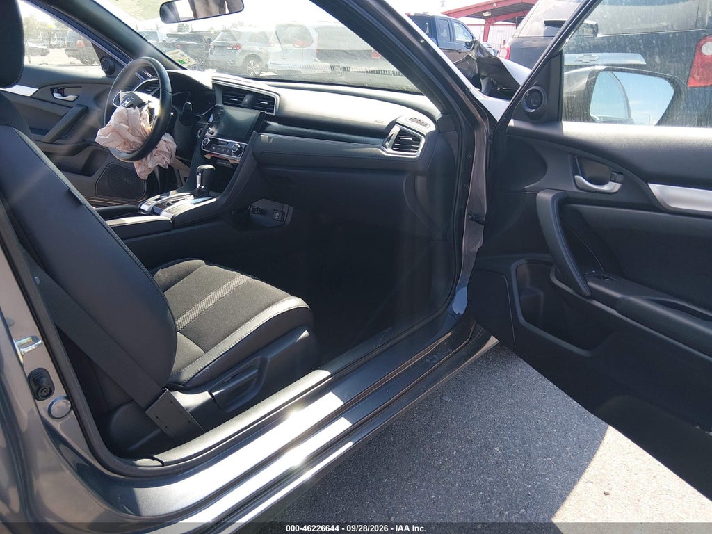 2020 Honda Civic Sport photo 5