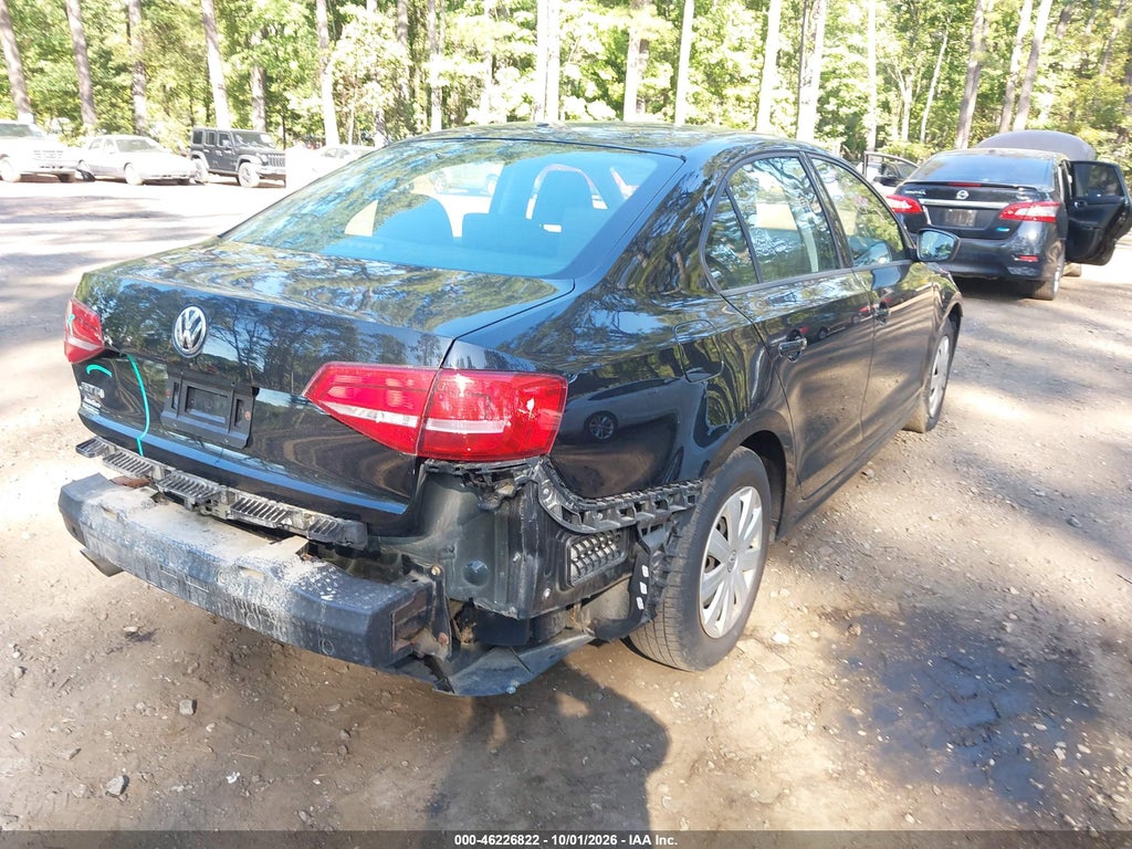 2015 Volkswagen Jetta 2.0L S photo 4