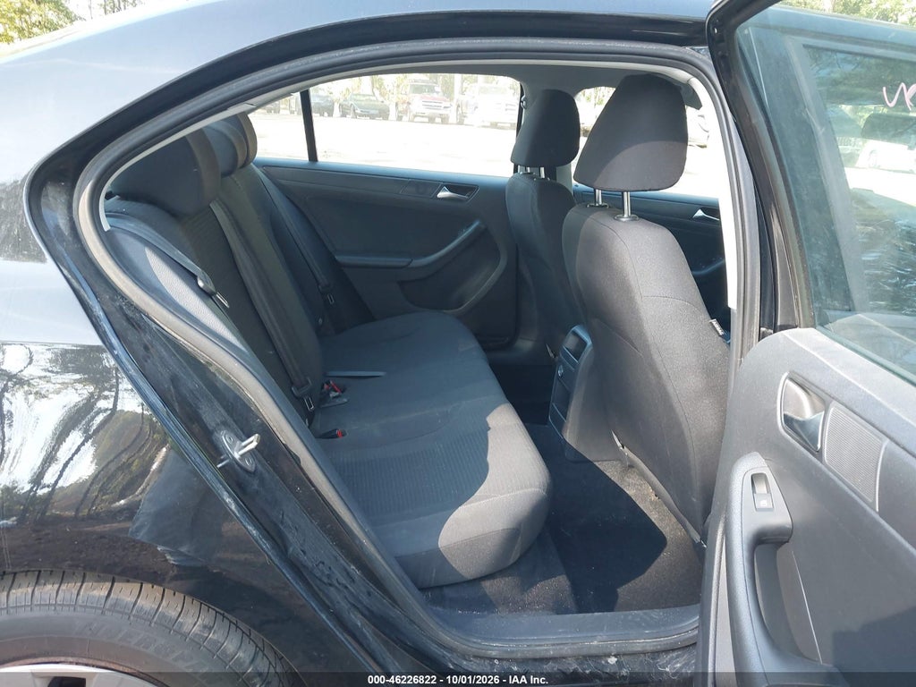 2015 Volkswagen Jetta 2.0L S photo 8