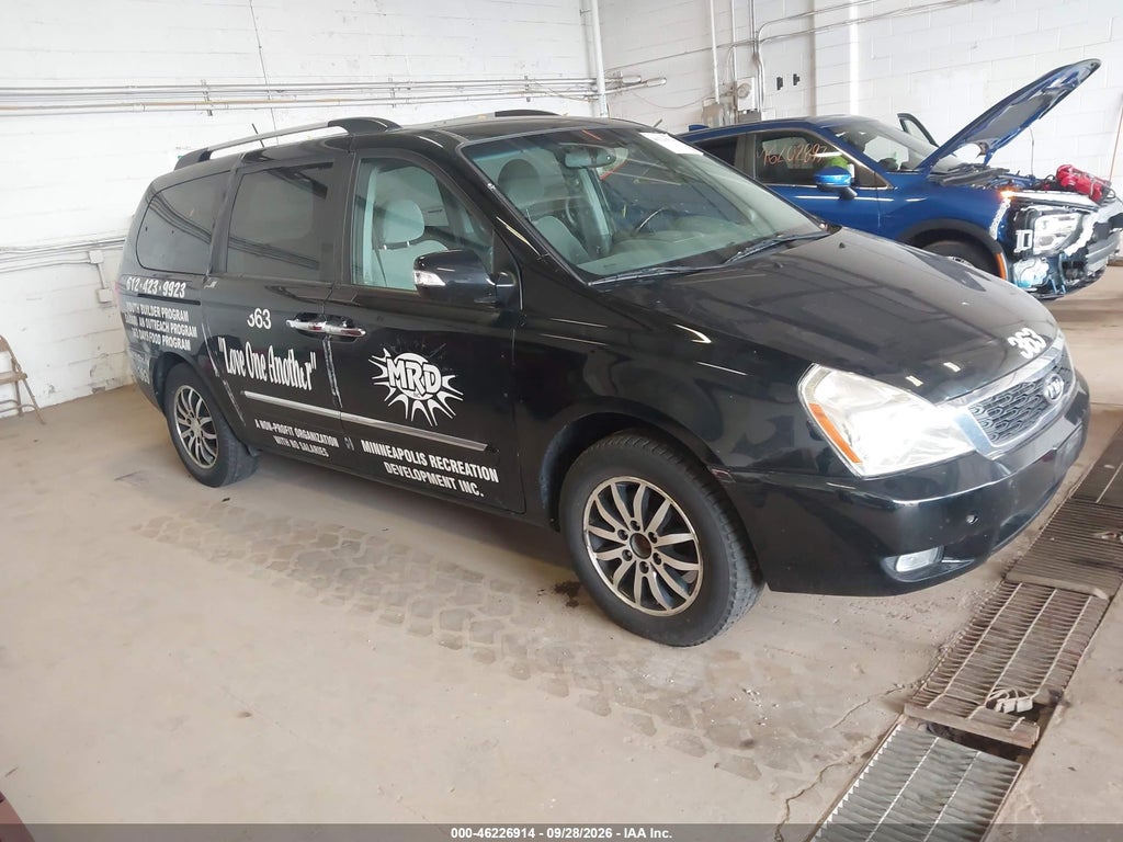 2012 Kia Sedona EX photo 1