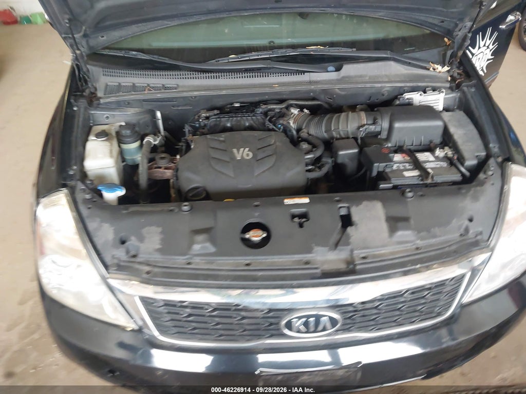 2012 Kia Sedona EX photo 10