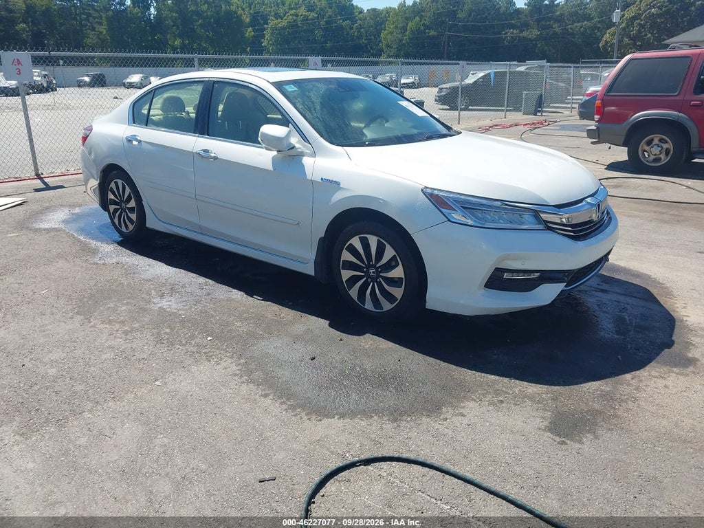 2017 Honda Accord Hybrid Touring photo 1