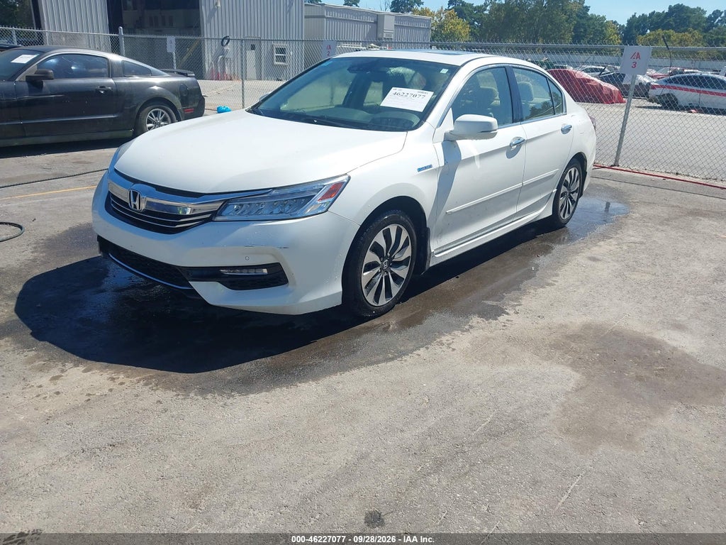 2017 Honda Accord Hybrid Touring photo 2