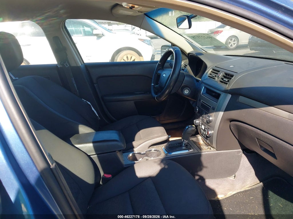 2010 Ford Fusion SE photo 5