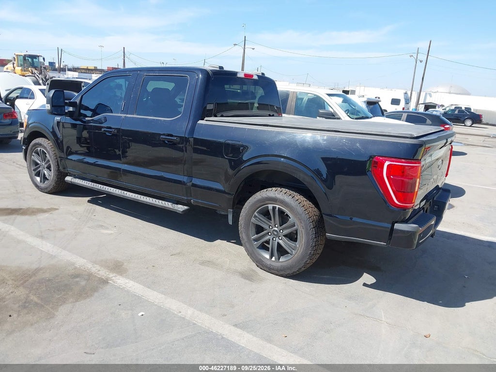 2021 Ford F-150 XLT photo 3