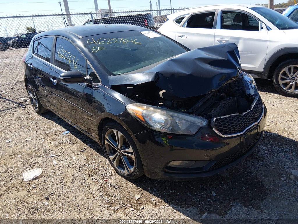 2016 Kia Forte EX photo 1