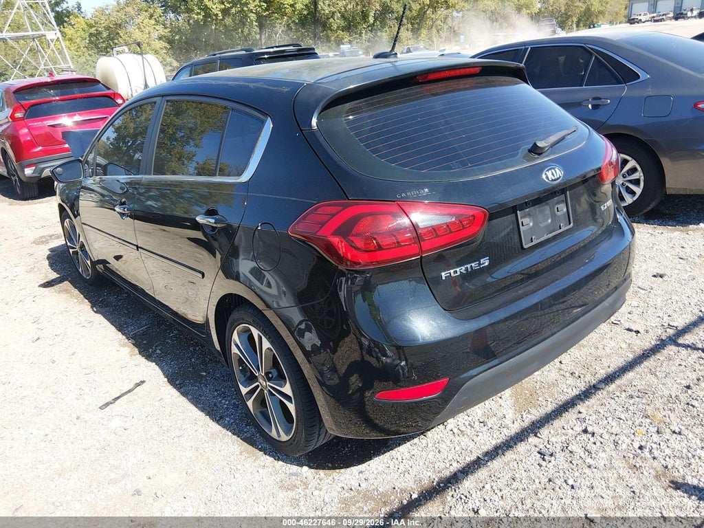 2016 Kia Forte EX photo 3