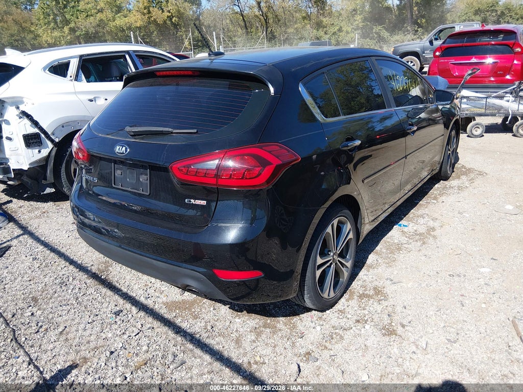 2016 Kia Forte EX photo 4