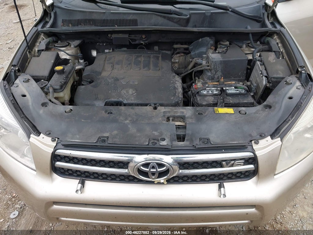 2008 Toyota RAV4 Limited V6 photo 10