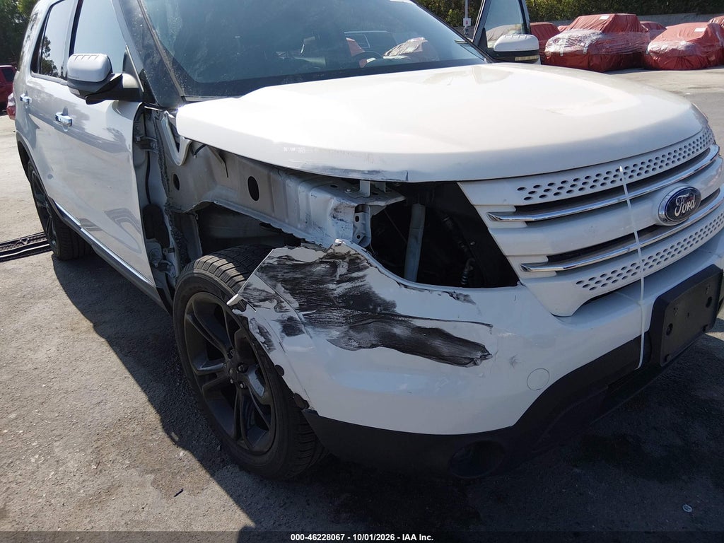 2011 Ford Explorer Limited photo 6