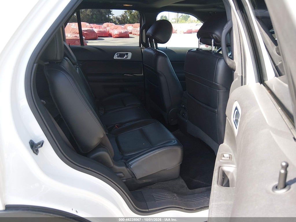 2011 Ford Explorer Limited photo 8