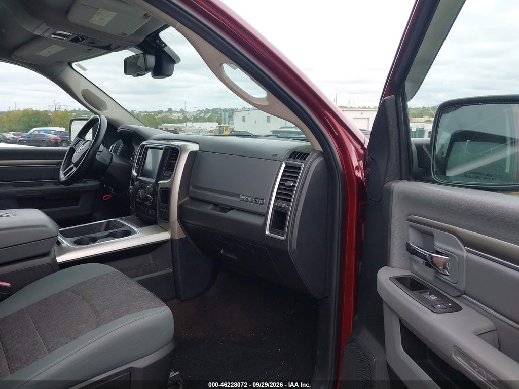 2017 Ram 1500 BIG Horn 4X4 5'7 Box photo 5