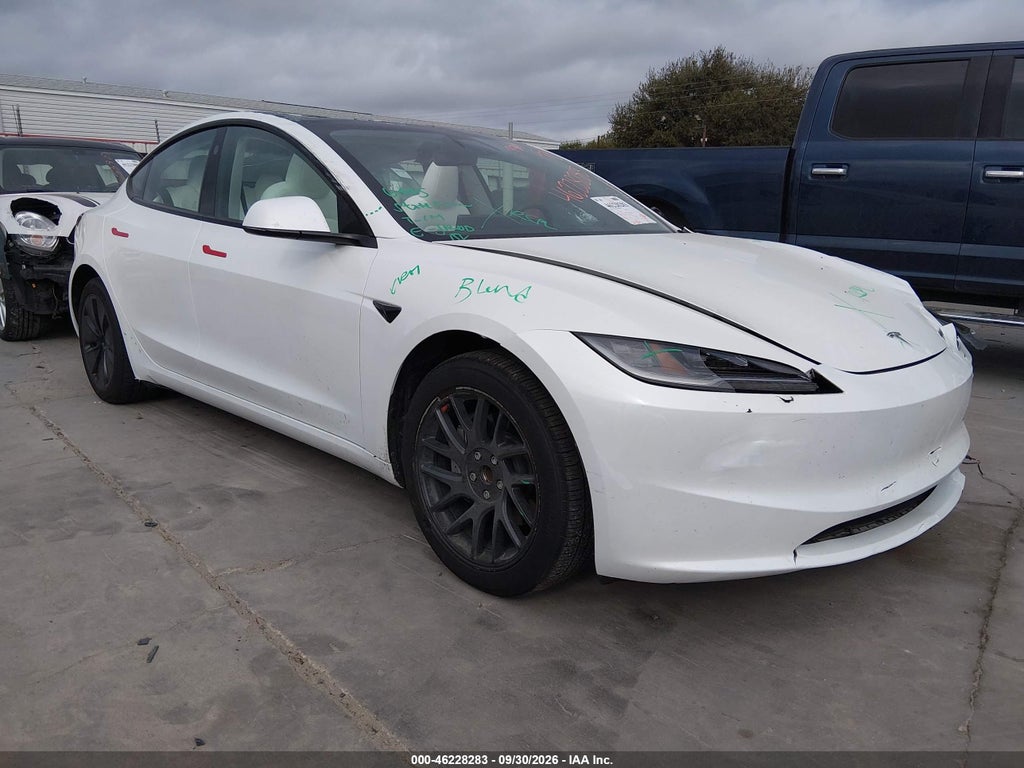 TESLA MODEL 3 2025