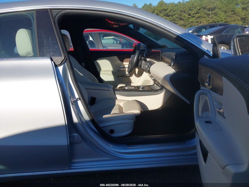 2023 Mercedes-Benz CLA 250 Coupe photo 5