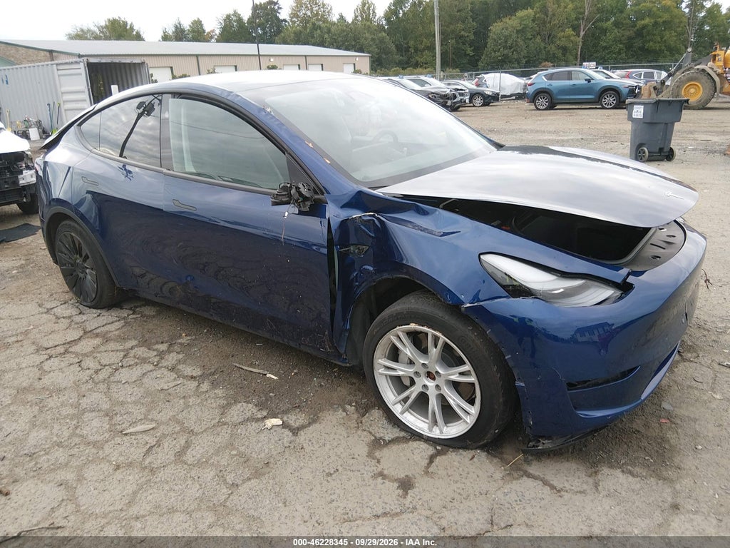 2023 Tesla Model Y AWD/Long Range Dual Motor ALL-Wheel Drive photo 1