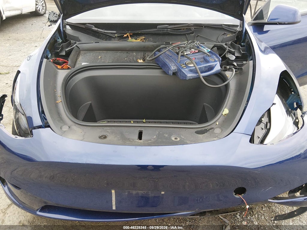 2023 Tesla Model Y AWD/Long Range Dual Motor ALL-Wheel Drive photo 10