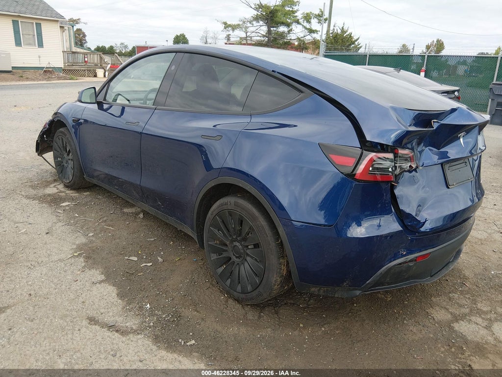 2023 Tesla Model Y AWD/Long Range Dual Motor ALL-Wheel Drive photo 3