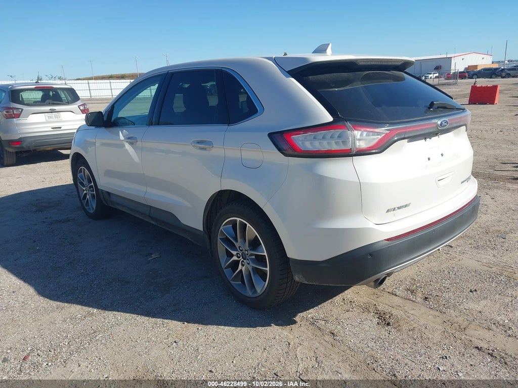 2016 Ford Edge Titanium photo 3
