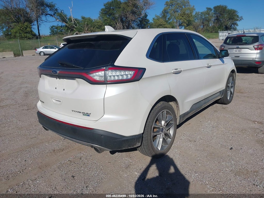 2016 Ford Edge Titanium photo 4