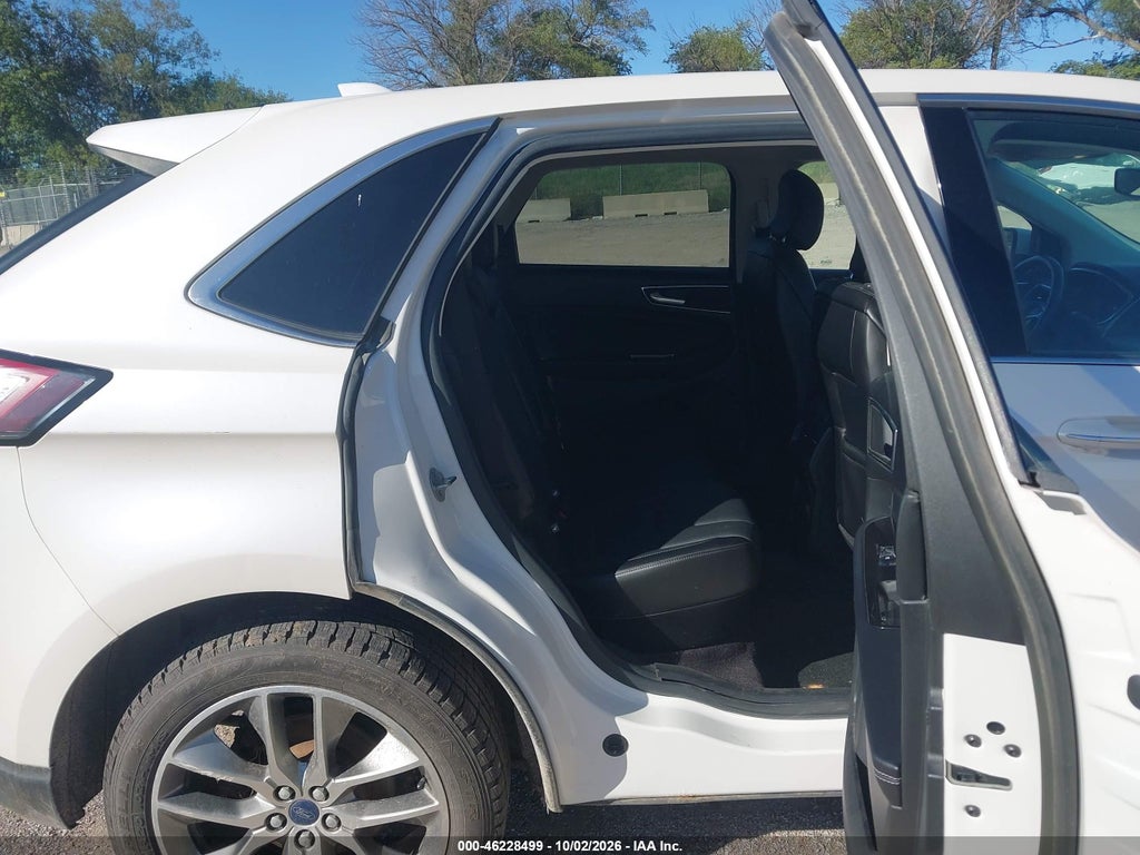 2016 Ford Edge Titanium photo 8