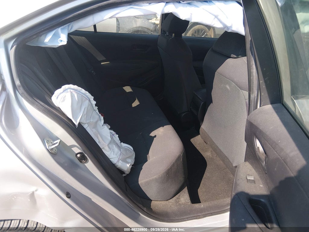 2022 Toyota Corolla LE photo 8