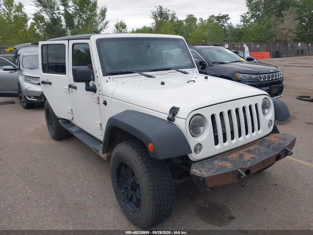 2014 Jeep Wrangler Unlimited Sahara photo 1