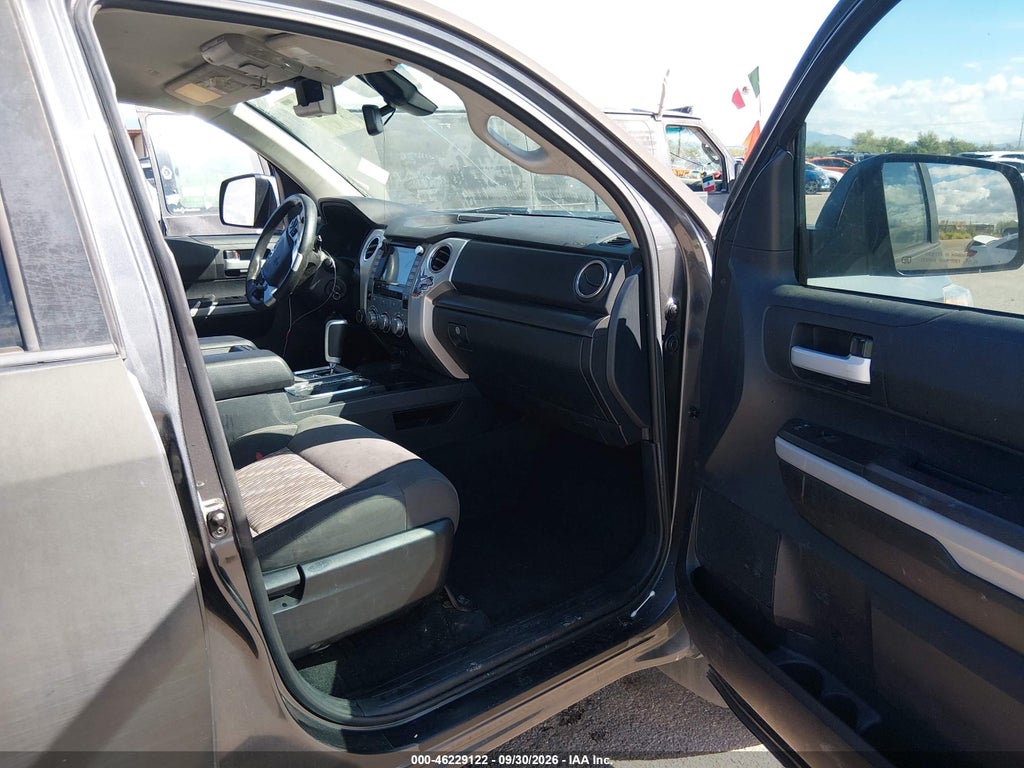 2020 Toyota Tundra SR5 photo 5